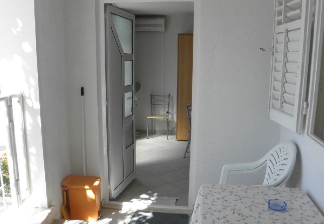 Ferienwohnung in Podgora - Ferienwohnung in Podgora mit Meerblick, Loggia, Klimaanlage, W-LAN (134-1) Ferienwohnung in Podgora - Ferienwohnung in Podgora mit Meerblick, Loggia, Klimaanlage, W-LAN (134-1)