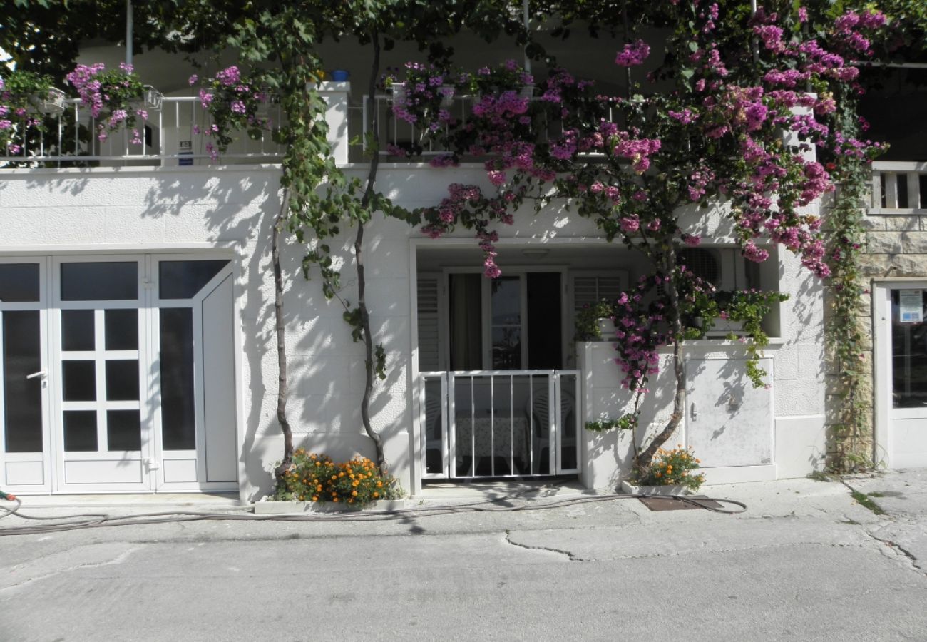 Ferienwohnung in Podgora - Ferienwohnung in Podgora mit Meerblick, Loggia, Klimaanlage, W-LAN (134-1)