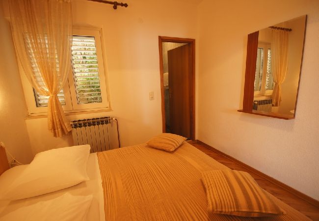 Ferienwohnung in Brela - Ferienwohnung in Brela mit Meerblick, Terrasse, Klimaanlage, W-LAN (75-4) Ferienwohnung in Brela - Ferienwohnung in Brela mit Meerblick, Terrasse, Klimaanlage, W-LAN (75-4)