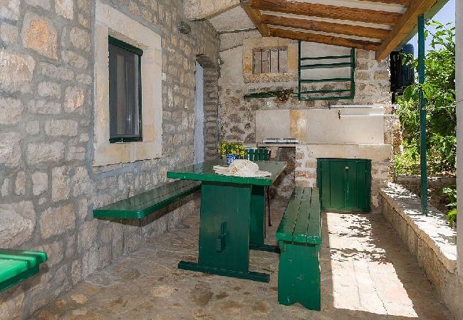 Ferienwohnung in Murvica - Ferienwohnung in Murvica mit Meerblick, Terrasse, Klimaanlage, W-LAN (146-3) Ferienwohnung in Murvica - Ferienwohnung in Murvica mit Meerblick, Terrasse, Klimaanlage, W-LAN (146-3)