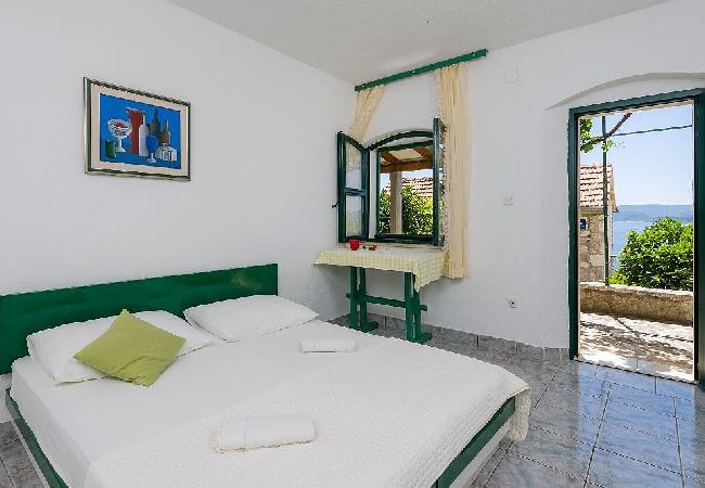 Ferienwohnung in Murvica - Ferienwohnung in Murvica mit Meerblick, Terrasse, Klimaanlage, W-LAN (146-3) Ferienwohnung in Murvica - Ferienwohnung in Murvica mit Meerblick, Terrasse, Klimaanlage, W-LAN (146-3)