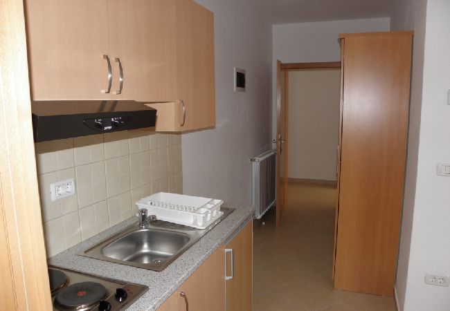 Ferienwohnung in Zambratija - Ferienwohnung in Zambratija mit Meerblick, Balkon, Klimaanlage, W-LAN (158-1) Ferienwohnung in Zambratija - Ferienwohnung in Zambratija mit Meerblick, Balkon, Klimaanlage, W-LAN (158-1)