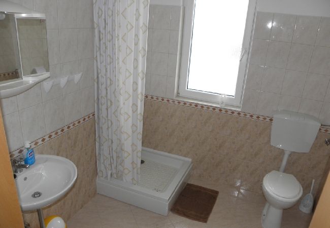Ferienwohnung in Zambratija - Ferienwohnung in Zambratija mit Meerblick, Balkon, Klimaanlage, W-LAN (158-1) Ferienwohnung in Zambratija - Ferienwohnung in Zambratija mit Meerblick, Balkon, Klimaanlage, W-LAN (158-1)
