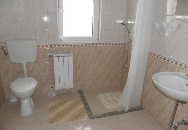 Ferienwohnung in Zambratija - Ferienwohnung in Zambratija mit Meerblick, Balkon, Klimaanlage, W-LAN (158-2) Ferienwohnung in Zambratija - Ferienwohnung in Zambratija mit Meerblick, Balkon, Klimaanlage, W-LAN (158-2)