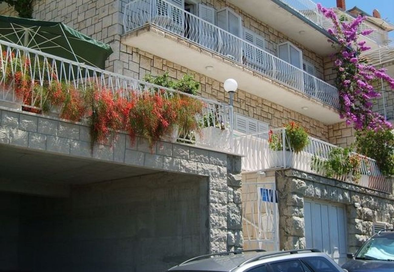 Ferienwohnung in Omiš - Ferienwohnung in Omiš mit Meerblick, Balkon, Klimaanlage, W-LAN (161-1)