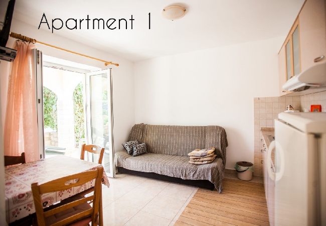 Ferienwohnung in Lopar - Ferienwohnung in Lopar mit Meerblick, Terrasse, W-LAN, Waschmaschine (186-1) Ferienwohnung in Lopar - Ferienwohnung in Lopar mit Meerblick, Terrasse, W-LAN, Waschmaschine (186-1)