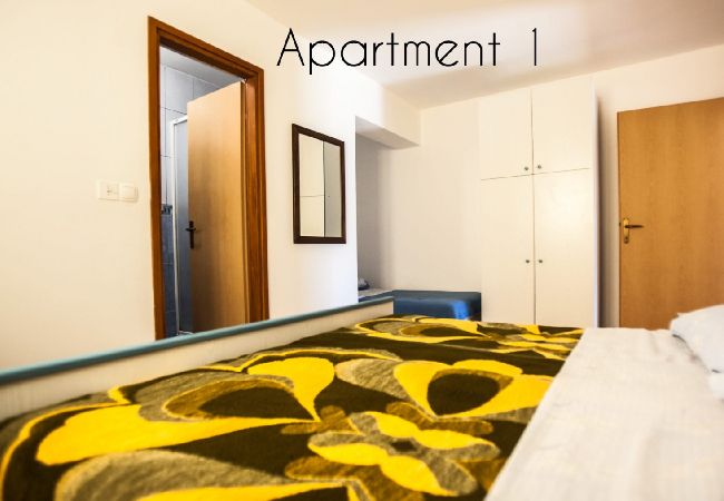 Ferienwohnung in Lopar - Ferienwohnung in Lopar mit Meerblick, Terrasse, W-LAN, Waschmaschine (186-1) Ferienwohnung in Lopar - Ferienwohnung in Lopar mit Meerblick, Terrasse, W-LAN, Waschmaschine (186-1)