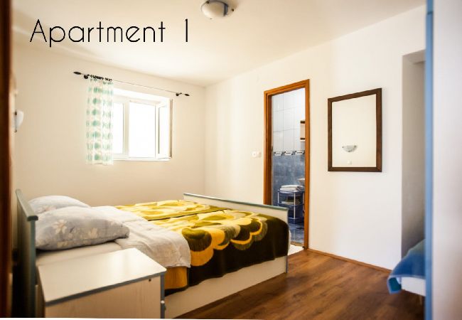 Ferienwohnung in Lopar - Ferienwohnung in Lopar mit Meerblick, Terrasse, W-LAN, Waschmaschine (186-1) Ferienwohnung in Lopar - Ferienwohnung in Lopar mit Meerblick, Terrasse, W-LAN, Waschmaschine (186-1)