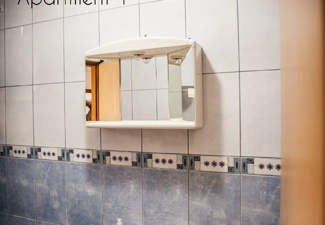 Ferienwohnung in Lopar - Ferienwohnung in Lopar mit Meerblick, Terrasse, W-LAN, Waschmaschine (186-1) Ferienwohnung in Lopar - Ferienwohnung in Lopar mit Meerblick, Terrasse, W-LAN, Waschmaschine (186-1)