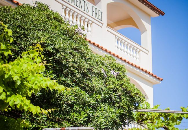 Ferienwohnung in Lopar - Ferienwohnung in Lopar mit Meerblick, Terrasse, W-LAN, Waschmaschine (186-1) Ferienwohnung in Lopar - Ferienwohnung in Lopar mit Meerblick, Terrasse, W-LAN, Waschmaschine (186-1)