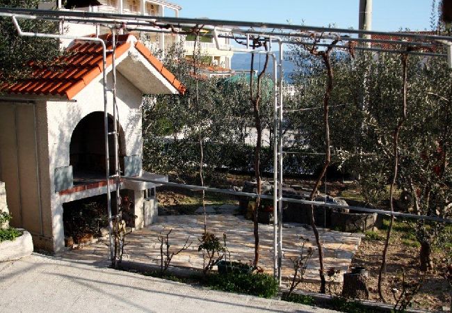 Ferienwohnung in Duce - Ferienwohnung in Duće mit Meerblick, Terrasse, Klimaanlage, W-LAN (192-2) Ferienwohnung in Duce - Ferienwohnung in Duće mit Meerblick, Terrasse, Klimaanlage, W-LAN (192-2)