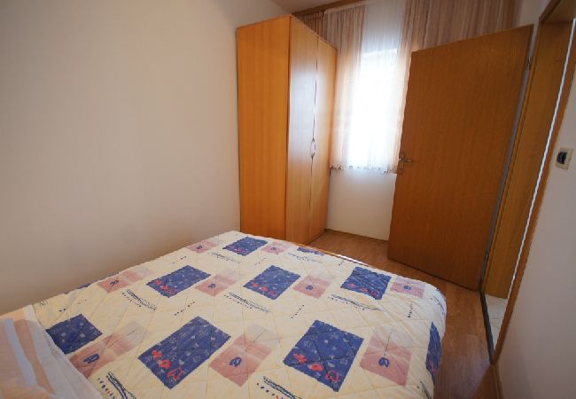Ferienwohnung in Stara Novalja - Ferienwohnung in Stara Novalja mit Meerblick, Loggia, Klimaanlage, W-LAN (183-2) Ferienwohnung in Stara Novalja - Ferienwohnung in Stara Novalja mit Meerblick, Loggia, Klimaanlage, W-LAN (183-2)