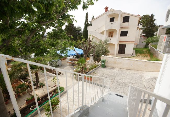 Ferienwohnung in Stara Novalja - Ferienwohnung in Stara Novalja mit Meerblick, Loggia, Klimaanlage, W-LAN (183-2) Ferienwohnung in Stara Novalja - Ferienwohnung in Stara Novalja mit Meerblick, Loggia, Klimaanlage, W-LAN (183-2)
