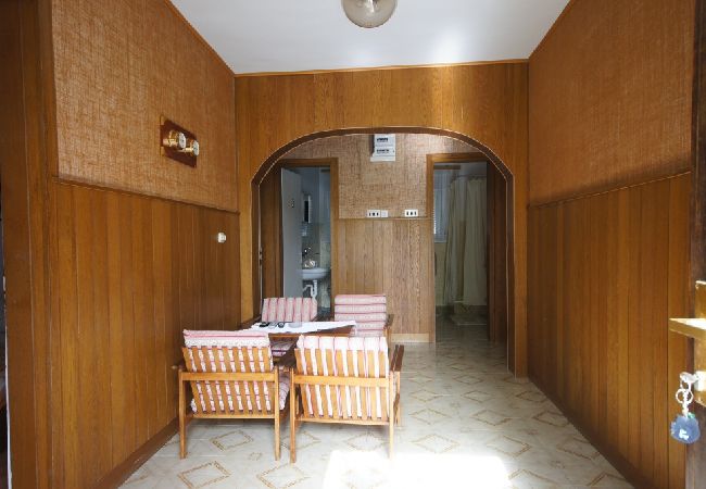 Ferienwohnung in Stara Novalja - Ferienwohnung in Stara Novalja mit Meerblick, Terrasse, Klimaanlage, W-LAN (183-3) Ferienwohnung in Stara Novalja - Ferienwohnung in Stara Novalja mit Meerblick, Terrasse, Klimaanlage, W-LAN (183-3)