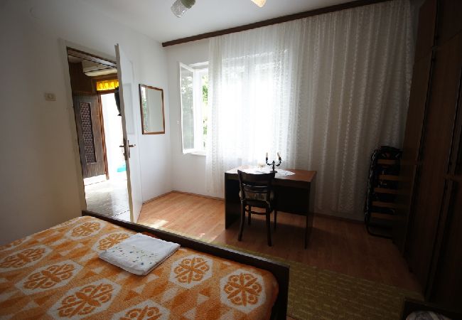 Ferienwohnung in Stara Novalja - Ferienwohnung in Stara Novalja mit Meerblick, Terrasse, Klimaanlage, W-LAN (183-3) Ferienwohnung in Stara Novalja - Ferienwohnung in Stara Novalja mit Meerblick, Terrasse, Klimaanlage, W-LAN (183-3)