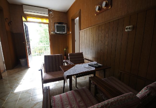 Ferienwohnung in Stara Novalja - Ferienwohnung in Stara Novalja mit Meerblick, Terrasse, Klimaanlage, W-LAN (183-3) Ferienwohnung in Stara Novalja - Ferienwohnung in Stara Novalja mit Meerblick, Terrasse, Klimaanlage, W-LAN (183-3)