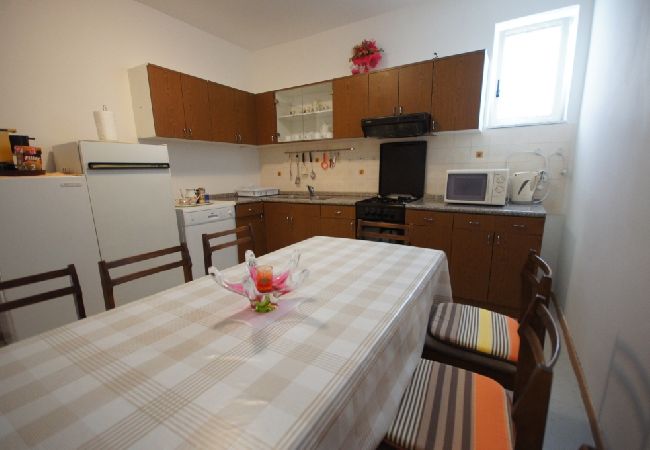 Ferienwohnung in Stara Novalja - Ferienwohnung in Stara Novalja mit Meerblick, Terrasse, Klimaanlage, W-LAN (183-3) Ferienwohnung in Stara Novalja - Ferienwohnung in Stara Novalja mit Meerblick, Terrasse, Klimaanlage, W-LAN (183-3)