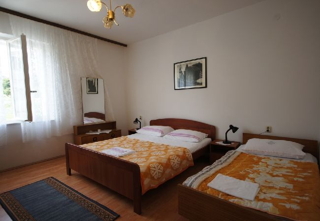 Ferienwohnung in Stara Novalja - Ferienwohnung in Stara Novalja mit Meerblick, Terrasse, Klimaanlage, W-LAN (183-3) Ferienwohnung in Stara Novalja - Ferienwohnung in Stara Novalja mit Meerblick, Terrasse, Klimaanlage, W-LAN (183-3)