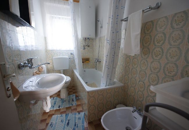 Ferienwohnung in Stara Novalja - Ferienwohnung in Stara Novalja mit Meerblick, Terrasse, Klimaanlage, W-LAN (183-3) Ferienwohnung in Stara Novalja - Ferienwohnung in Stara Novalja mit Meerblick, Terrasse, Klimaanlage, W-LAN (183-3)