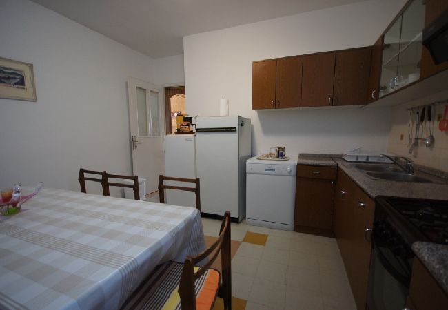 Ferienwohnung in Stara Novalja - Ferienwohnung in Stara Novalja mit Meerblick, Terrasse, Klimaanlage, W-LAN (183-3) Ferienwohnung in Stara Novalja - Ferienwohnung in Stara Novalja mit Meerblick, Terrasse, Klimaanlage, W-LAN (183-3)