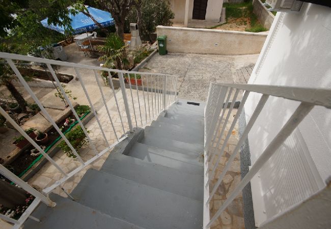 Ferienwohnung in Stara Novalja - Ferienwohnung in Stara Novalja mit Meerblick, Terrasse, Klimaanlage, W-LAN (183-3) Ferienwohnung in Stara Novalja - Ferienwohnung in Stara Novalja mit Meerblick, Terrasse, Klimaanlage, W-LAN (183-3)