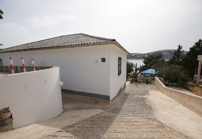 Ferienwohnung in Stara Novalja - Ferienwohnung in Stara Novalja mit Meerblick, Terrasse, Klimaanlage, W-LAN (183-3) Ferienwohnung in Stara Novalja - Ferienwohnung in Stara Novalja mit Meerblick, Terrasse, Klimaanlage, W-LAN (183-3)