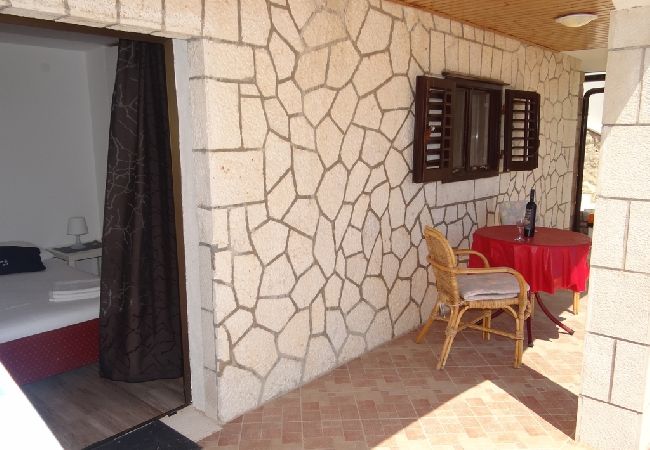 Studio in Hvar - Studioapartment in Hvar-Stadt mit Meerblick, Terrasse, Klimaanlage, W-LAN (199-1) Studio in Hvar - Studioapartment in Hvar-Stadt mit Meerblick, Terrasse, Klimaanlage, W-LAN (199-1)