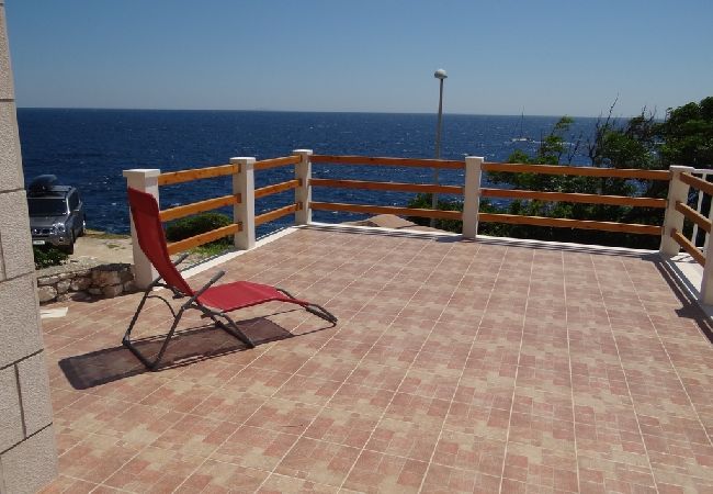 Ferienwohnung in Hvar - Ferienwohnung in Hvar-Stadt mit Meerblick, Terrasse, Klimaanlage, W-LAN (199-2) Ferienwohnung in Hvar - Ferienwohnung in Hvar-Stadt mit Meerblick, Terrasse, Klimaanlage, W-LAN (199-2)