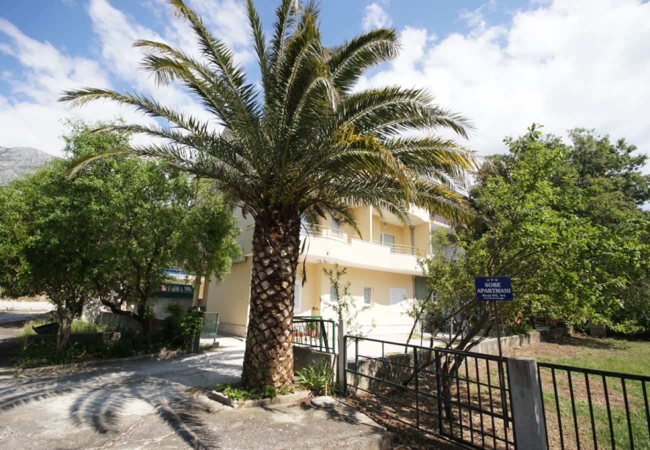 Ferienwohnung in Tucepi - Ferienwohnung in Tučepi mit Terrasse, Klimaanlage, W-LAN, Waschmaschine (202-3)