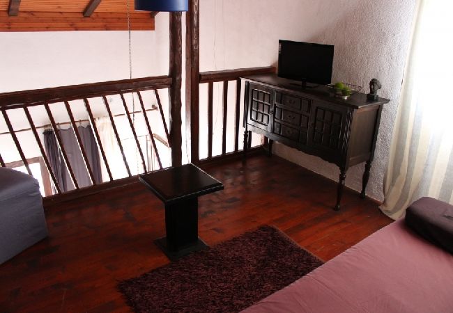 Ferienwohnung in Seget Vranjica - Ferienwohnung in Seget Vranjica mit Meerblick, Balkon, Klimaanlage, W-LAN (215-1) Ferienwohnung in Seget Vranjica - Ferienwohnung in Seget Vranjica mit Meerblick, Balkon, Klimaanlage, W-LAN (215-1)