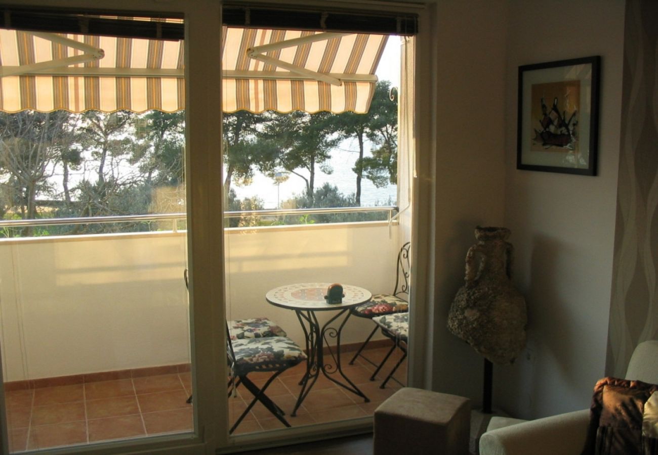 Ferienwohnung in Fažana - Ferienwohnung in Fažana mit Meerblick, Balkon, Klimaanlage, W-LAN (227-1)