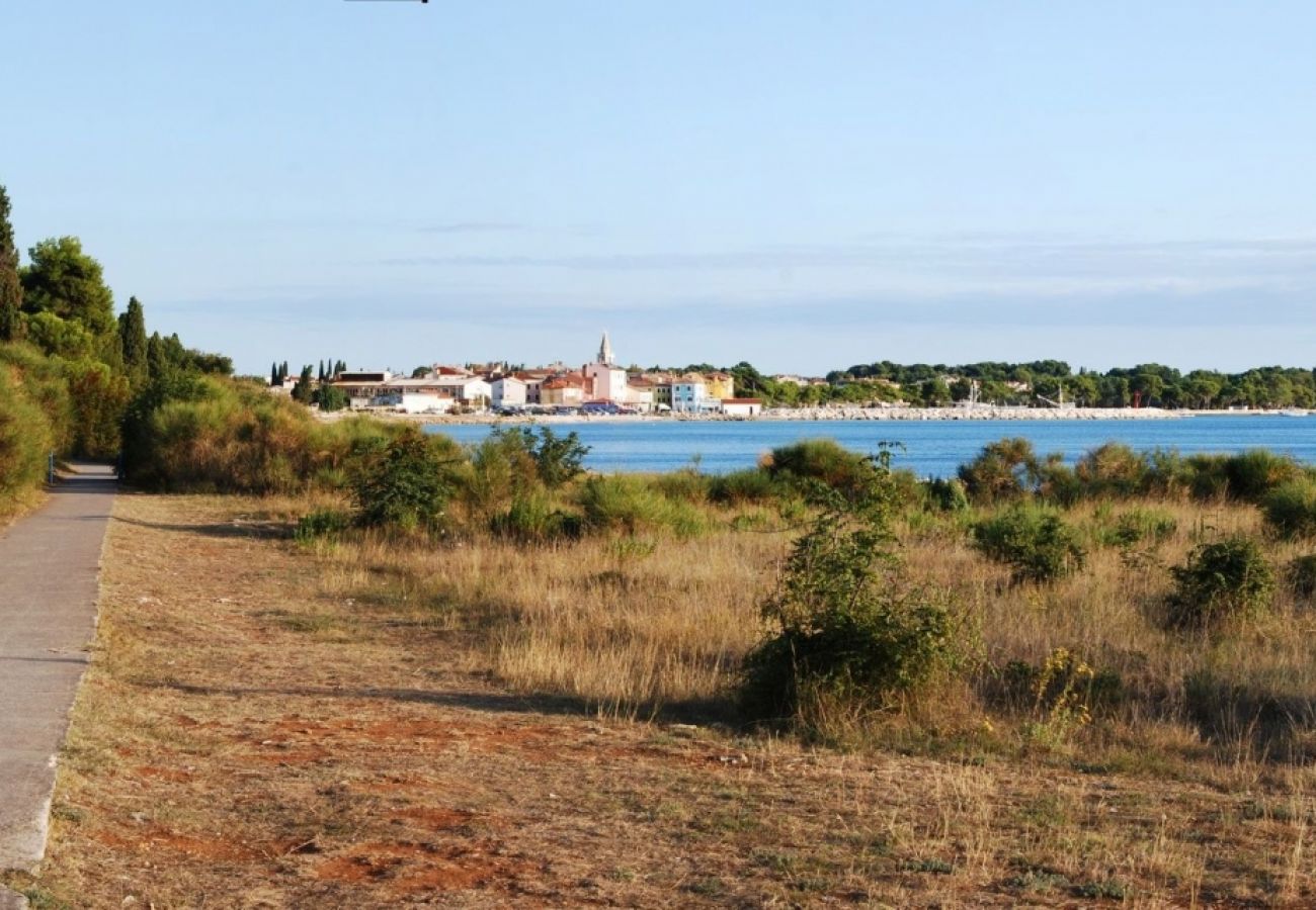 Ferienwohnung in Fažana - Ferienwohnung in Fažana mit Balkon, Klimaanlage, W-LAN, Waschmaschine (229-1)