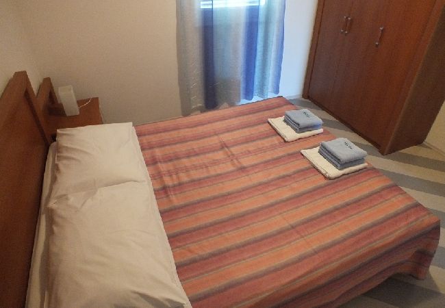 Ferienwohnung in Umag - Ferienwohnung in Umag mit Meerblick, Balkon, Klimaanlage, W-LAN (235-1) Ferienwohnung in Umag - Ferienwohnung in Umag mit Meerblick, Balkon, Klimaanlage, W-LAN (235-1)