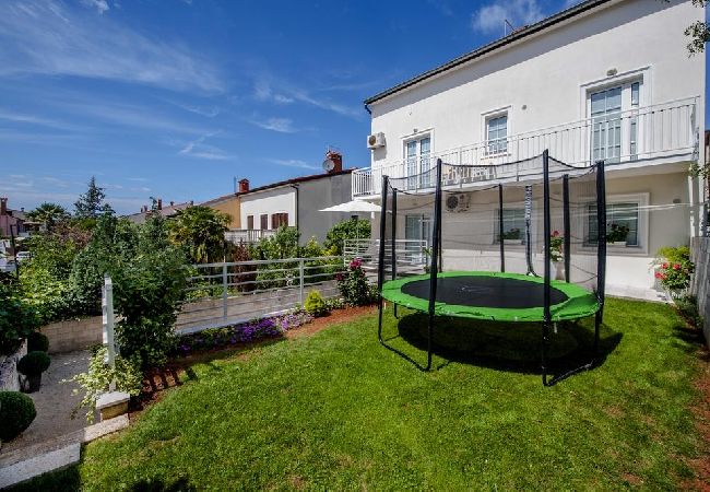 Ferienwohnung in Rovinj - Ferienwohnung in Rovinj mit Balkon, Klimaanlage, W-LAN (230-1) Ferienwohnung in Rovinj - Ferienwohnung in Rovinj mit Balkon, Klimaanlage, W-LAN (230-1)