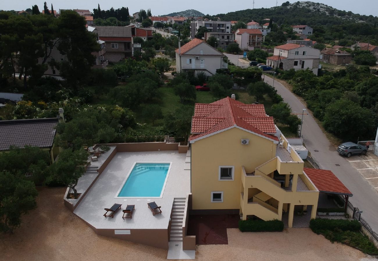 Ferienwohnung in Drage - Ferienwohnung in Drage mit Meerblick, Balkon, Klimaanlage, W-LAN (566-1)