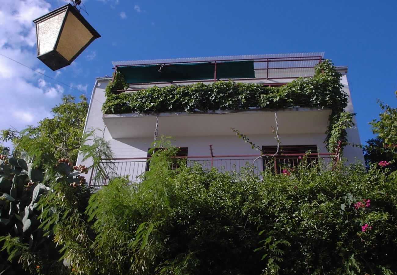 Ferienwohnung in Hvar - Ferienwohnung in Hvar-Stadt mit Balkon, Klimaanlage, W-LAN, Waschmaschine (221-2)