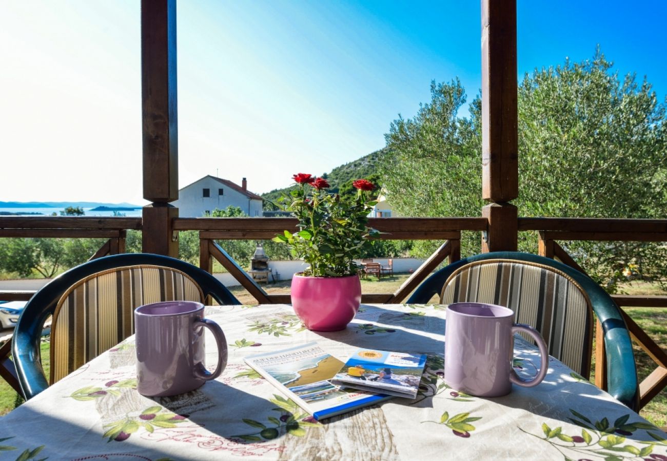 Ferienhaus in Drage - Ferienhaus in Drage mit Meerblick, Balkon, Klimaanlage, W-LAN (571-1)