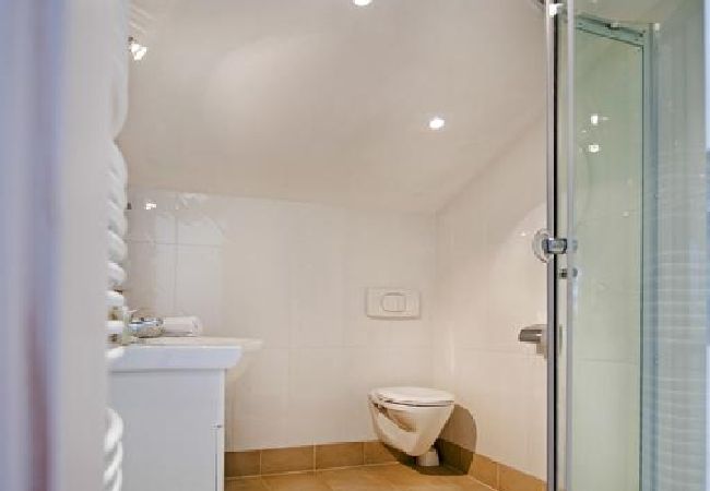 Zimmeranmietung in Rovinj - Zimmer in Rovinj mit Klimaanlage, W-LAN (230-4) Zimmeranmietung in Rovinj - Zimmer in Rovinj mit Klimaanlage, W-LAN (230-4)