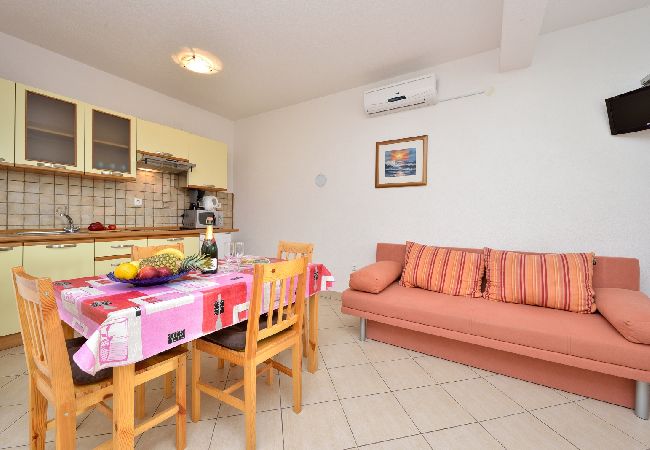 Ferienhaus in Drage - Ferienhaus in Drage mit Meerblick, Balkon, Klimaanlage, W-LAN (592-1) Ferienhaus in Drage - Ferienhaus in Drage mit Meerblick, Balkon, Klimaanlage, W-LAN (592-1)