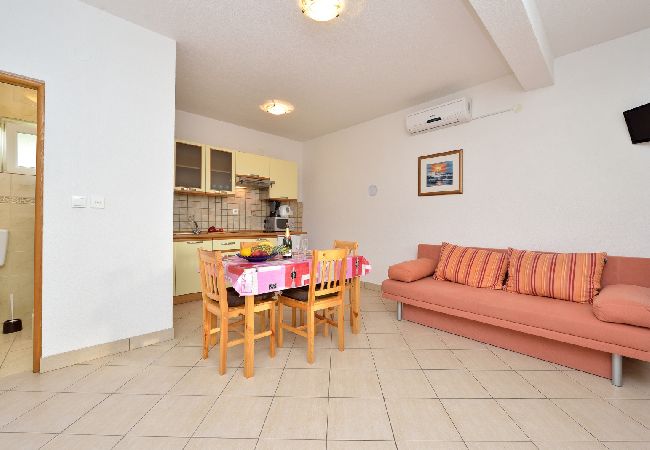 Ferienhaus in Drage - Ferienhaus in Drage mit Meerblick, Balkon, Klimaanlage, W-LAN (592-1) Ferienhaus in Drage - Ferienhaus in Drage mit Meerblick, Balkon, Klimaanlage, W-LAN (592-1)