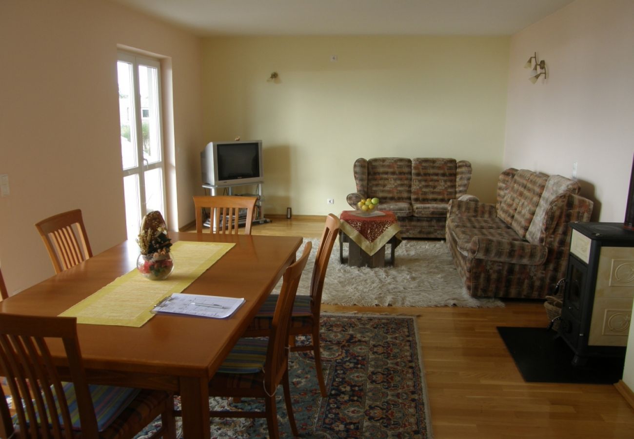 Ferienwohnung in Duce - Ferienwohnung in Duće mit Meerblick, Terrasse, Klimaanlage, Waschmaschine (595-1)