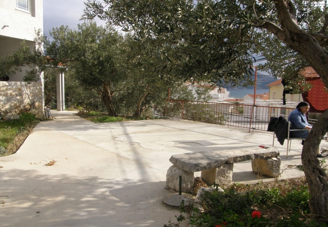 Ferienwohnung in Duce - Ferienwohnung in Duće mit Meerblick, Terrasse, Klimaanlage, Waschmaschine (595-1)