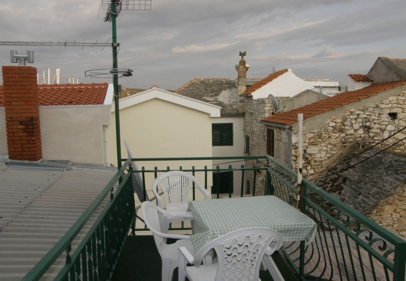 Ferienwohnung in Primošten - Ferienwohnung in Primošten mit Terrasse, Klimaanlage, W-LAN, Waschmaschine (600-1)