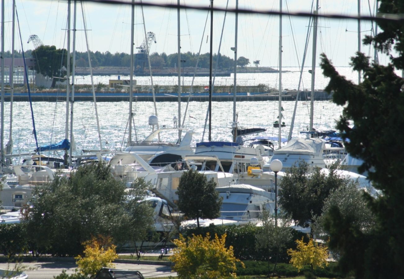 Ferienwohnung in Umag - Ferienwohnung in Umag mit Balkon, Klimaanlage, W-LAN (653-1)