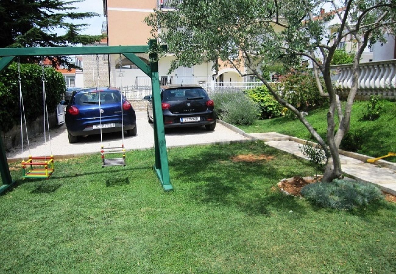 Ferienwohnung in Sveti Filip i Jakov - Ferienwohnung in Sveti Filip i Jakov mit Meerblick, Balkon, Klimaanlage, Spülmaschine (836-2)