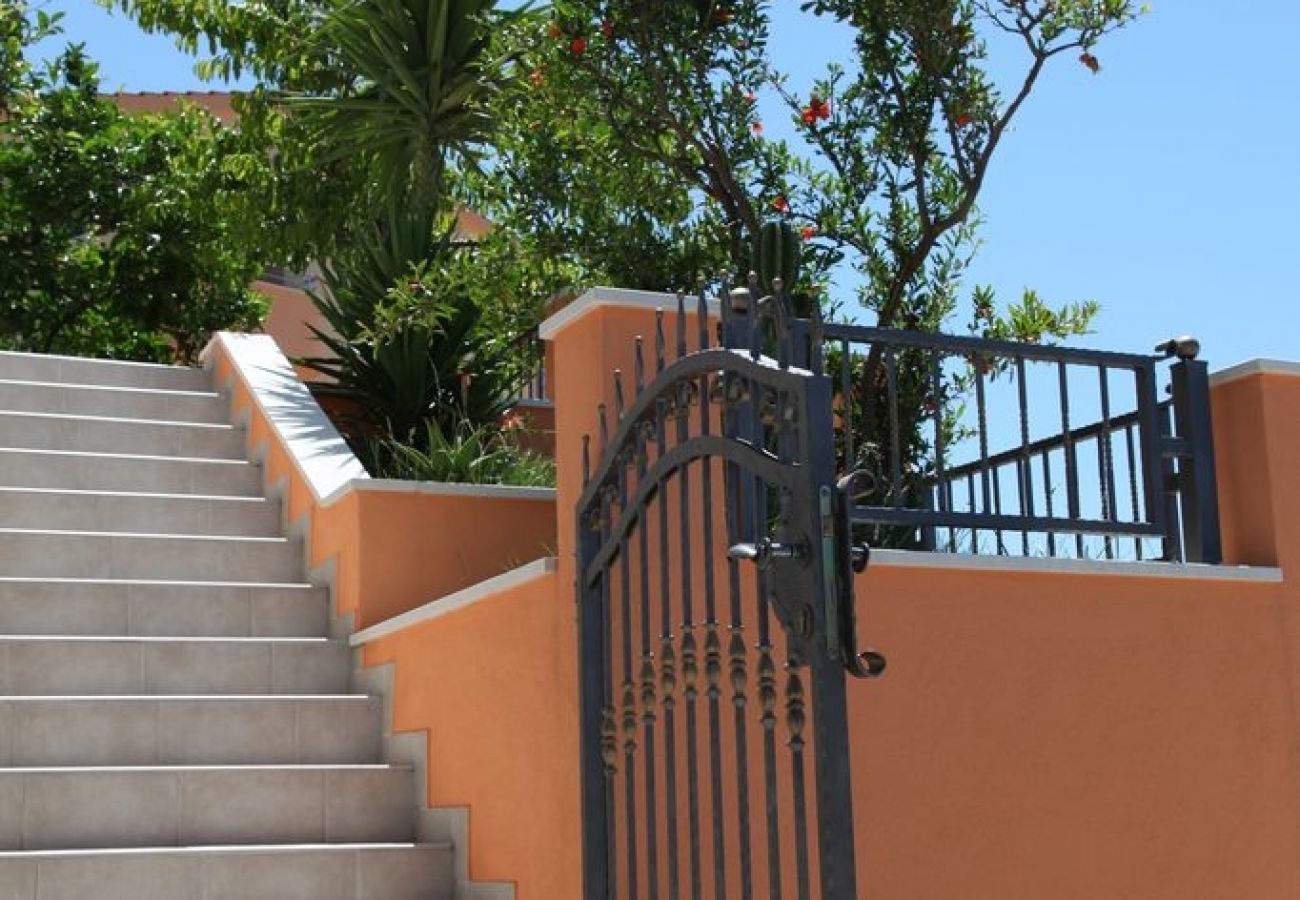 Ferienwohnung in Podgora - Ferienwohnung in Podgora mit Meerblick, Terrasse, Klimaanlage, W-LAN (849-1)