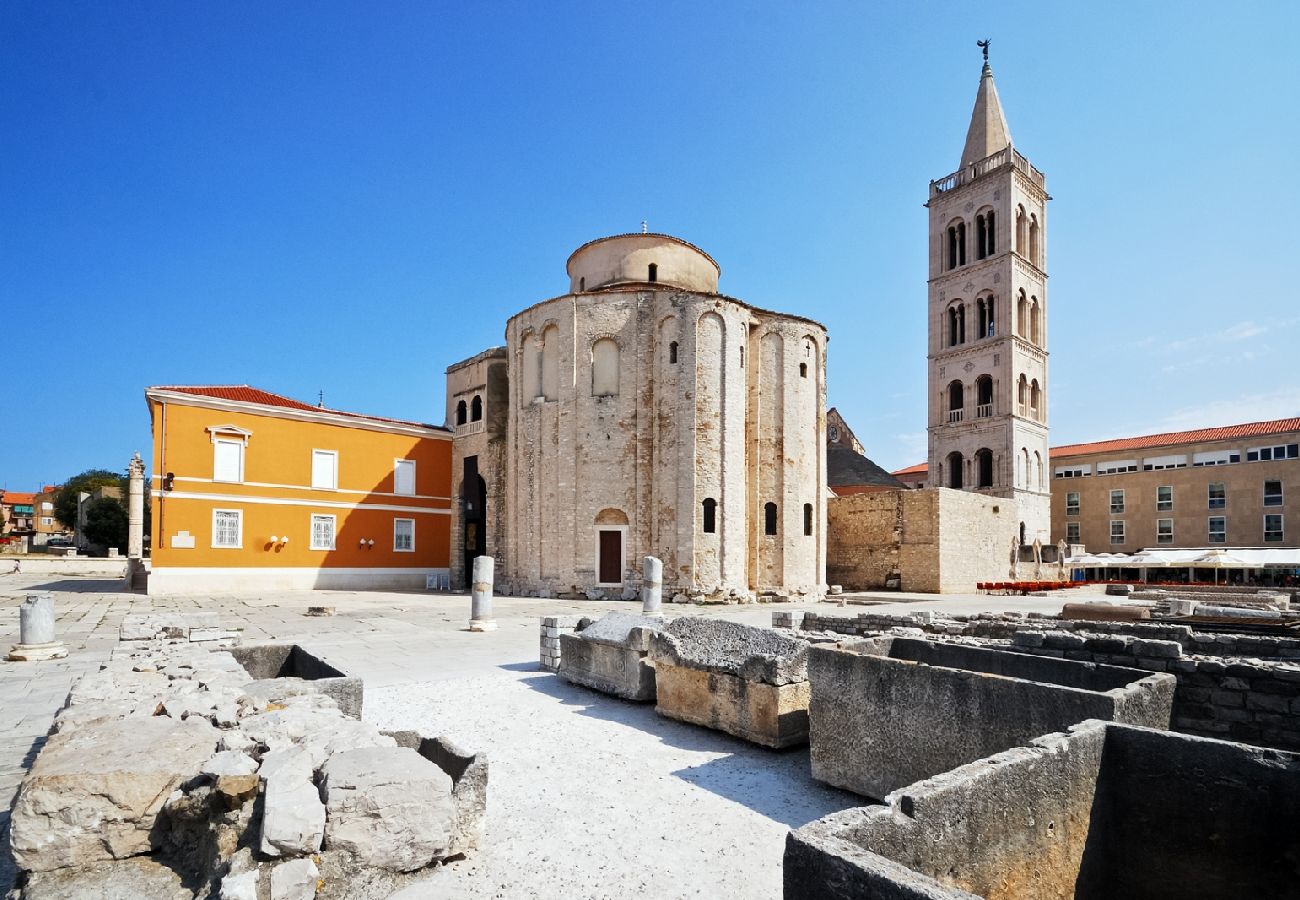 Ferienwohnung in Zadar - Ferienwohnung in Zadar mit Balkon, Klimaanlage, W-LAN (858-1)