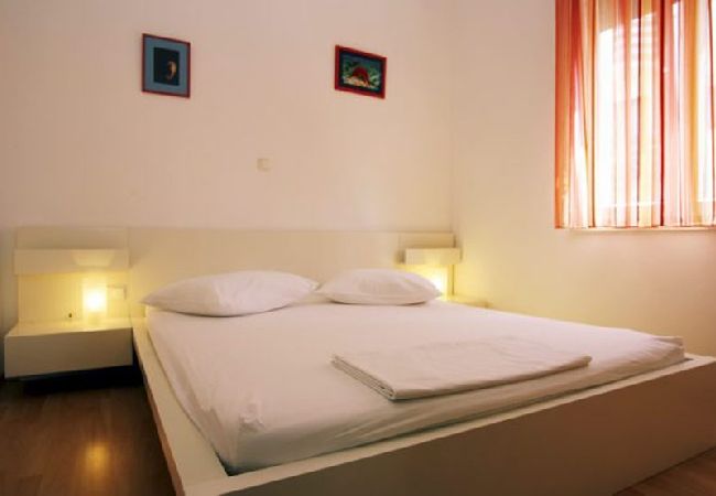 Ferienwohnung in Zadar - Ferienwohnung in Zadar mit Meerblick, Balkon, Klimaanlage, W-LAN (858-2) Ferienwohnung in Zadar - Ferienwohnung in Zadar mit Meerblick, Balkon, Klimaanlage, W-LAN (858-2)