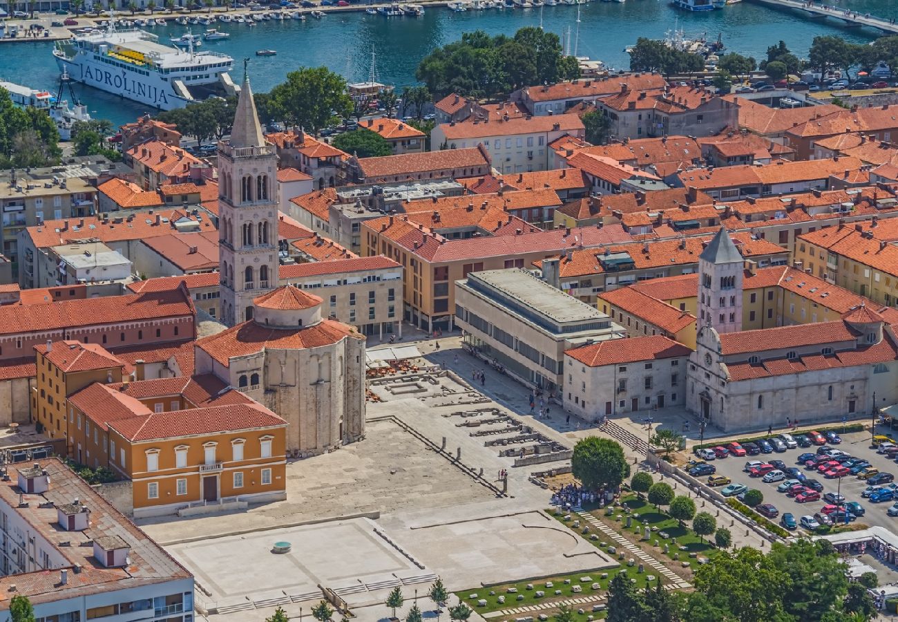 Ferienwohnung in Zadar - Ferienwohnung in Zadar mit Meerblick, Balkon, Klimaanlage, W-LAN (858-2)