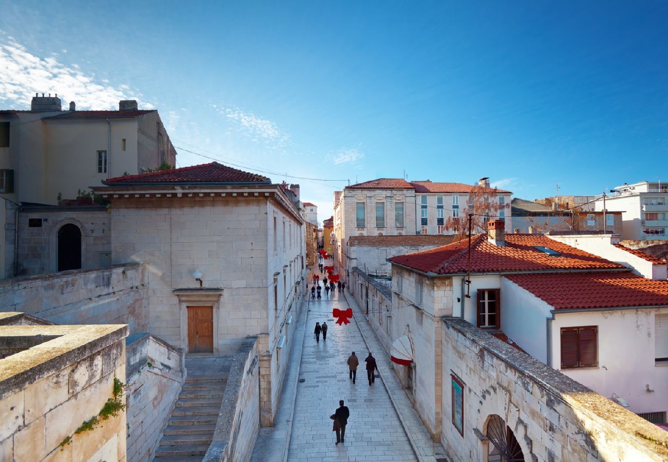 Ferienwohnung in Zadar - Ferienwohnung in Zadar mit Meerblick, Balkon, Klimaanlage, W-LAN (858-2)